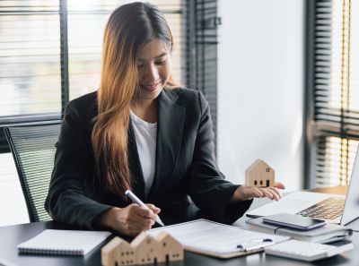 Who Does Cabinet Service